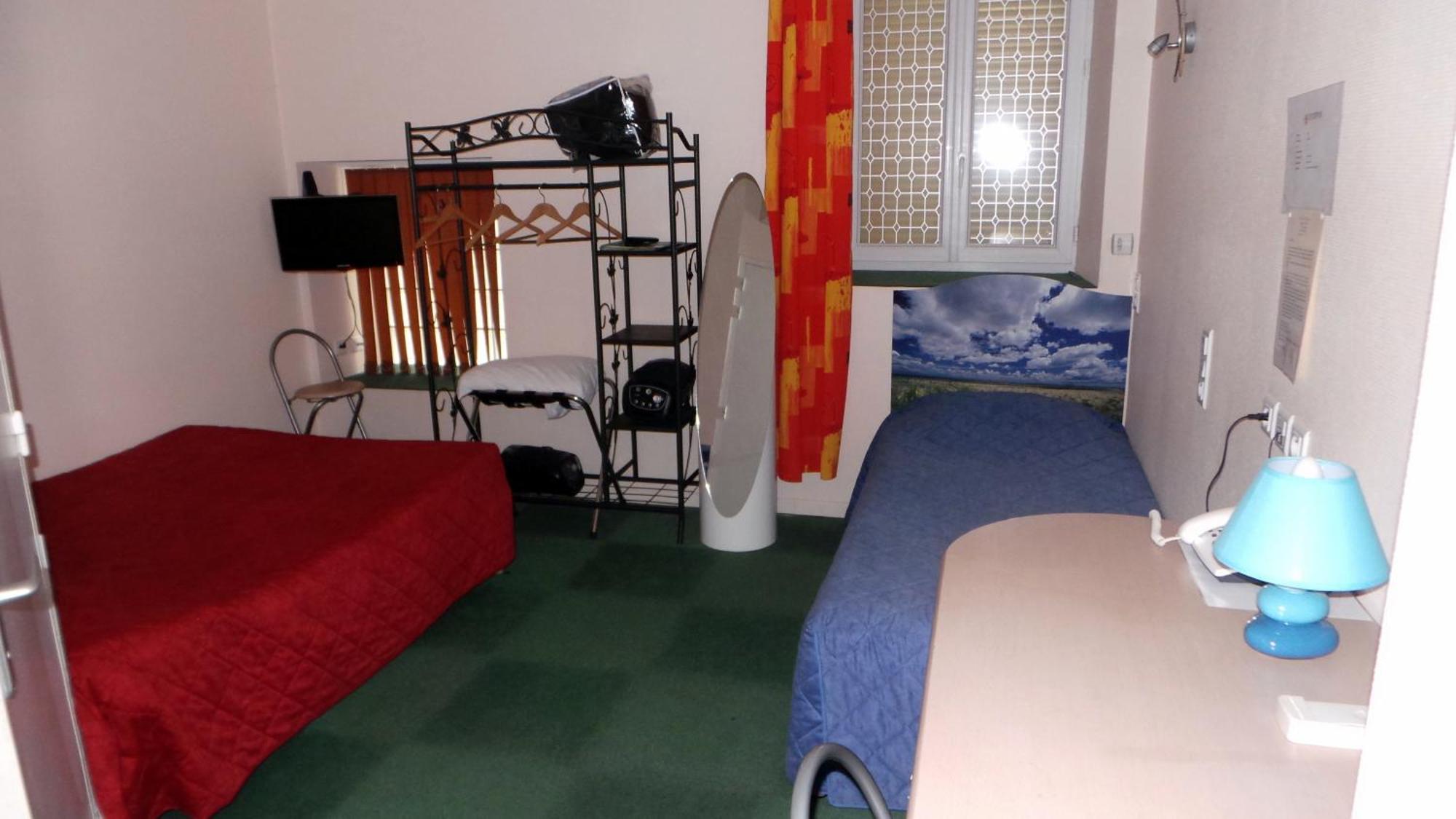 Hotel Le Gambetta Carmaux 객실 사진